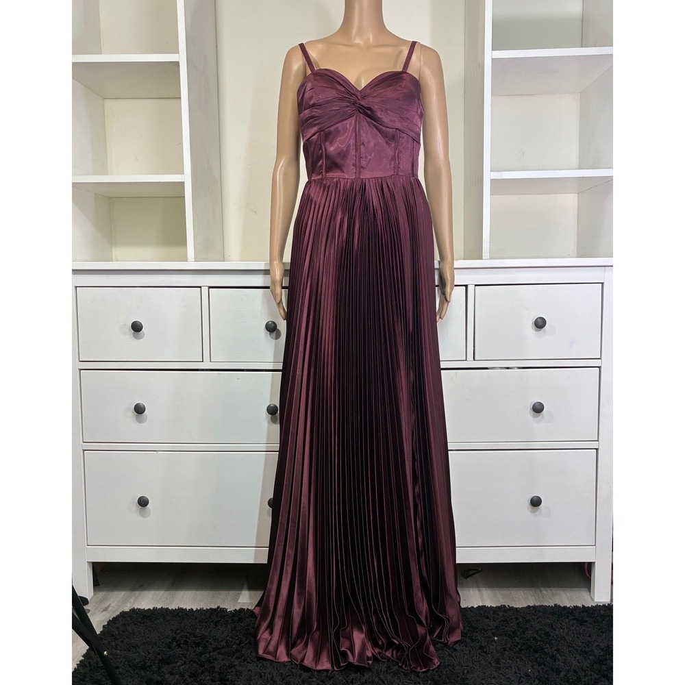 Satin Pleated Sweetheart Neckline Spaghetti Strap Formal Gown Burgundy Size 6